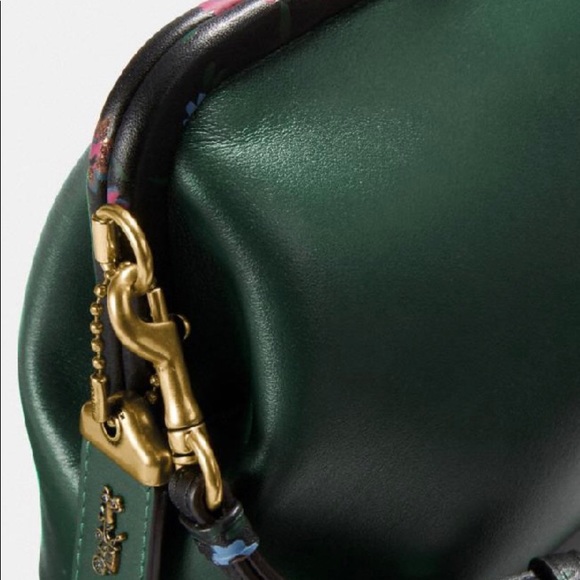 NWOT - Coach Kisslock Clutch - Picture 4 of 4